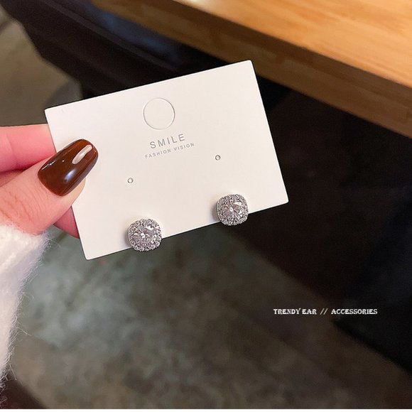 Last Pair💕Zircon Stone Stud Earrings - Picture 6 of 10